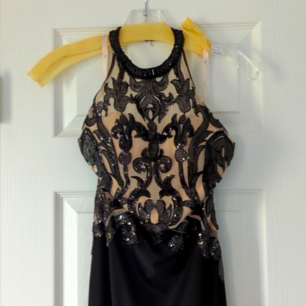 Prom/formal dress